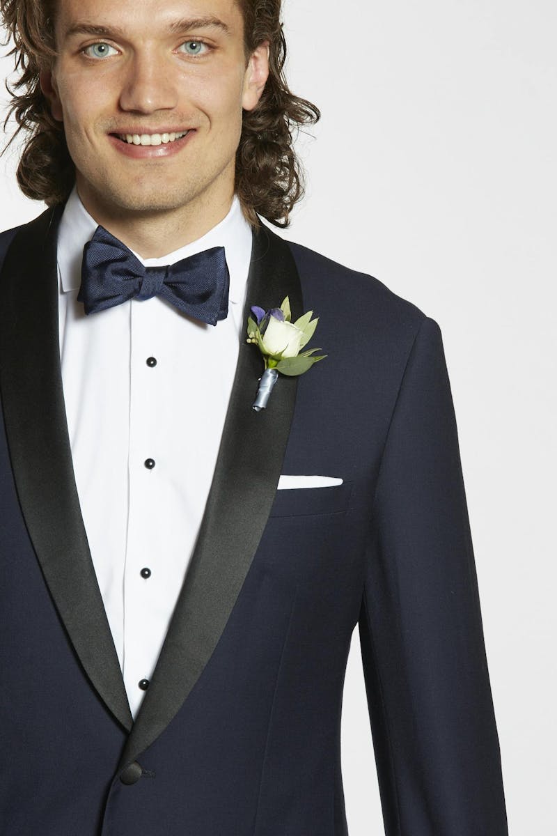 How to pin a boutonniere on a shawl lapel