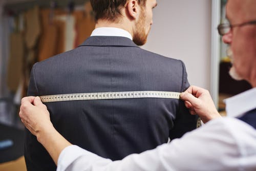 How to know if your suit fits. Guide to finding a great fitting wedding suit