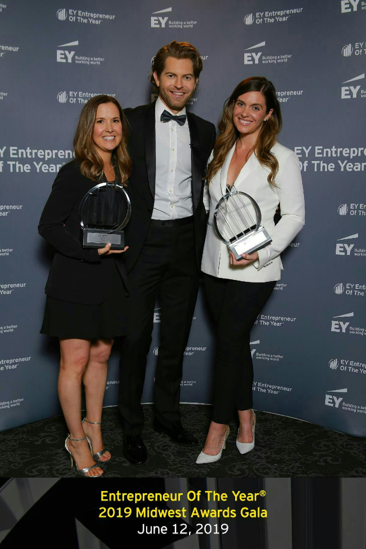 Retail Startup, The Groomsman Suit, Wins Ernst & Young Midwest Entrepreneur of The Year